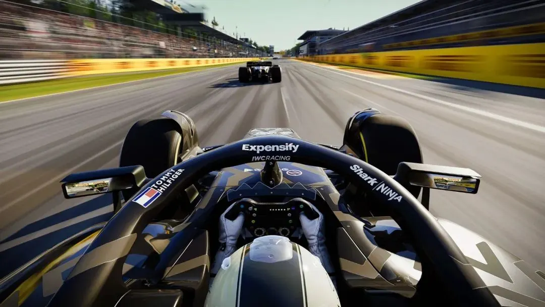 臻富配资 12天21亿，年度最佳《F1》背后的疯狂